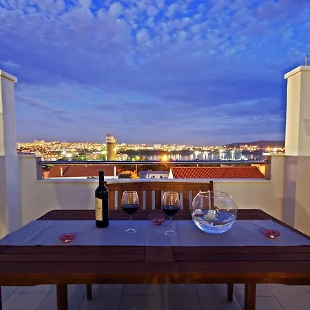 Salona Apartment 索林